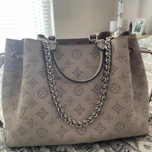 Louis Vuitton Handbag - Picture 1 of 2